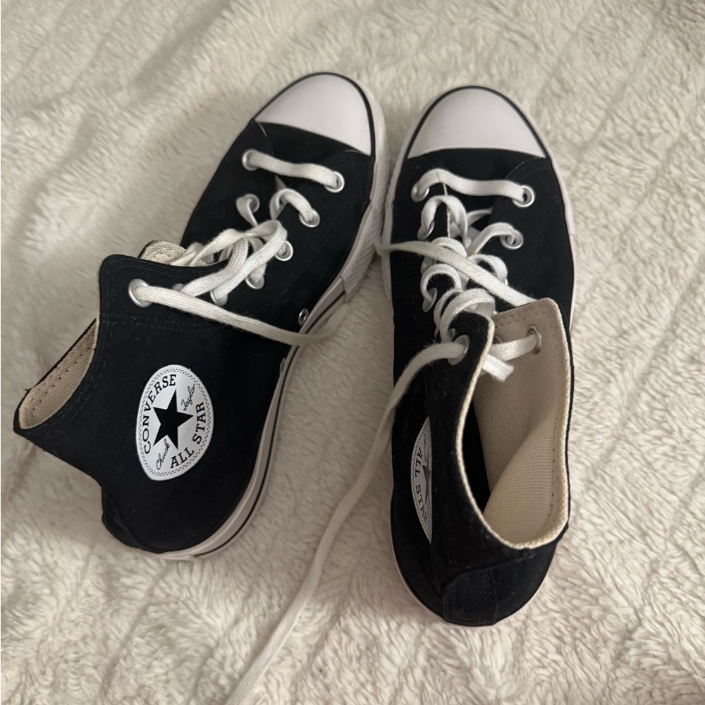 Platform Converse - image 2